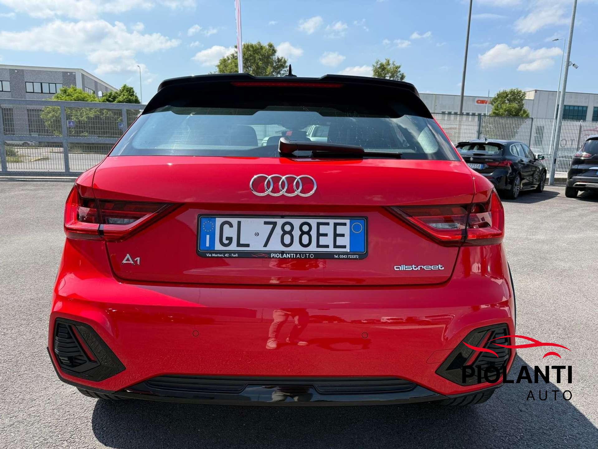 Audi A1  A1 allstreet 30 1.0 tfsi Admired 110cv s tronic