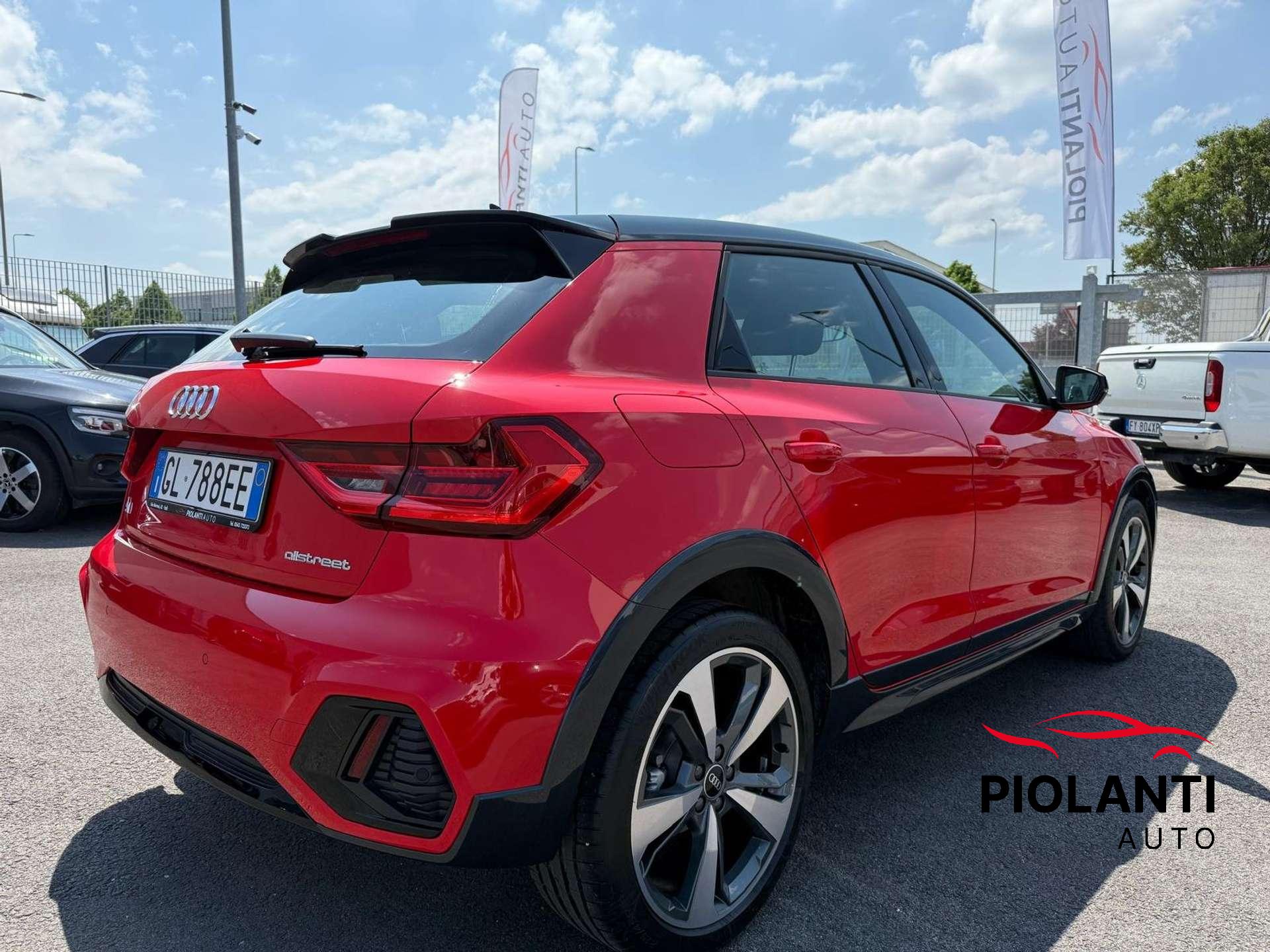 Audi A1  A1 allstreet 30 1.0 tfsi Admired 110cv s tronic