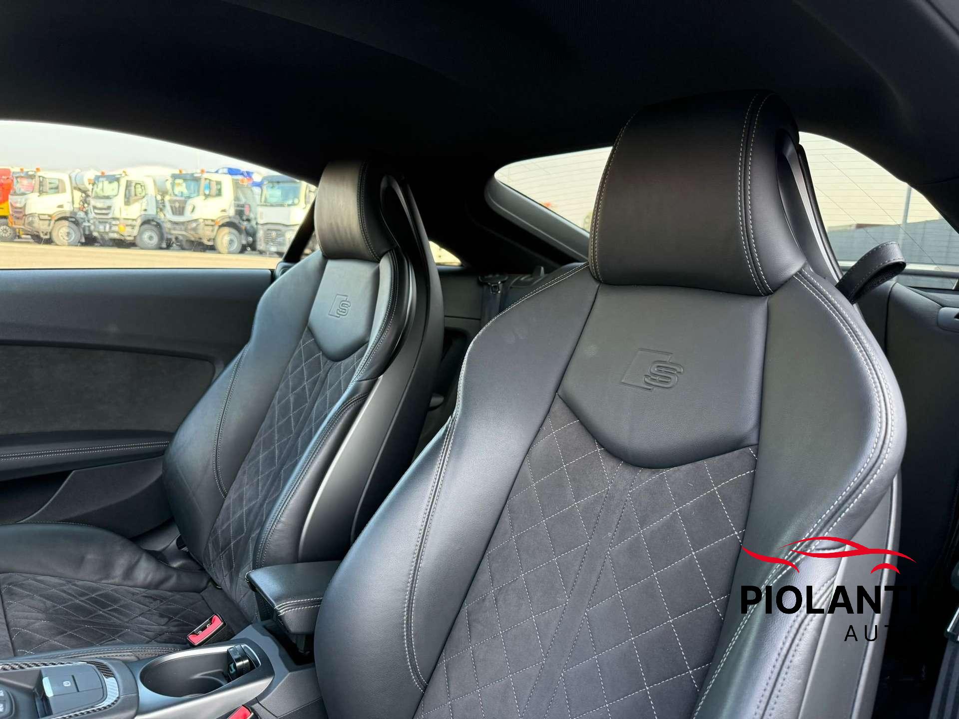 Audi TT  TT Coupe 2.0 tfsi S line COMPETITION QUATTRO