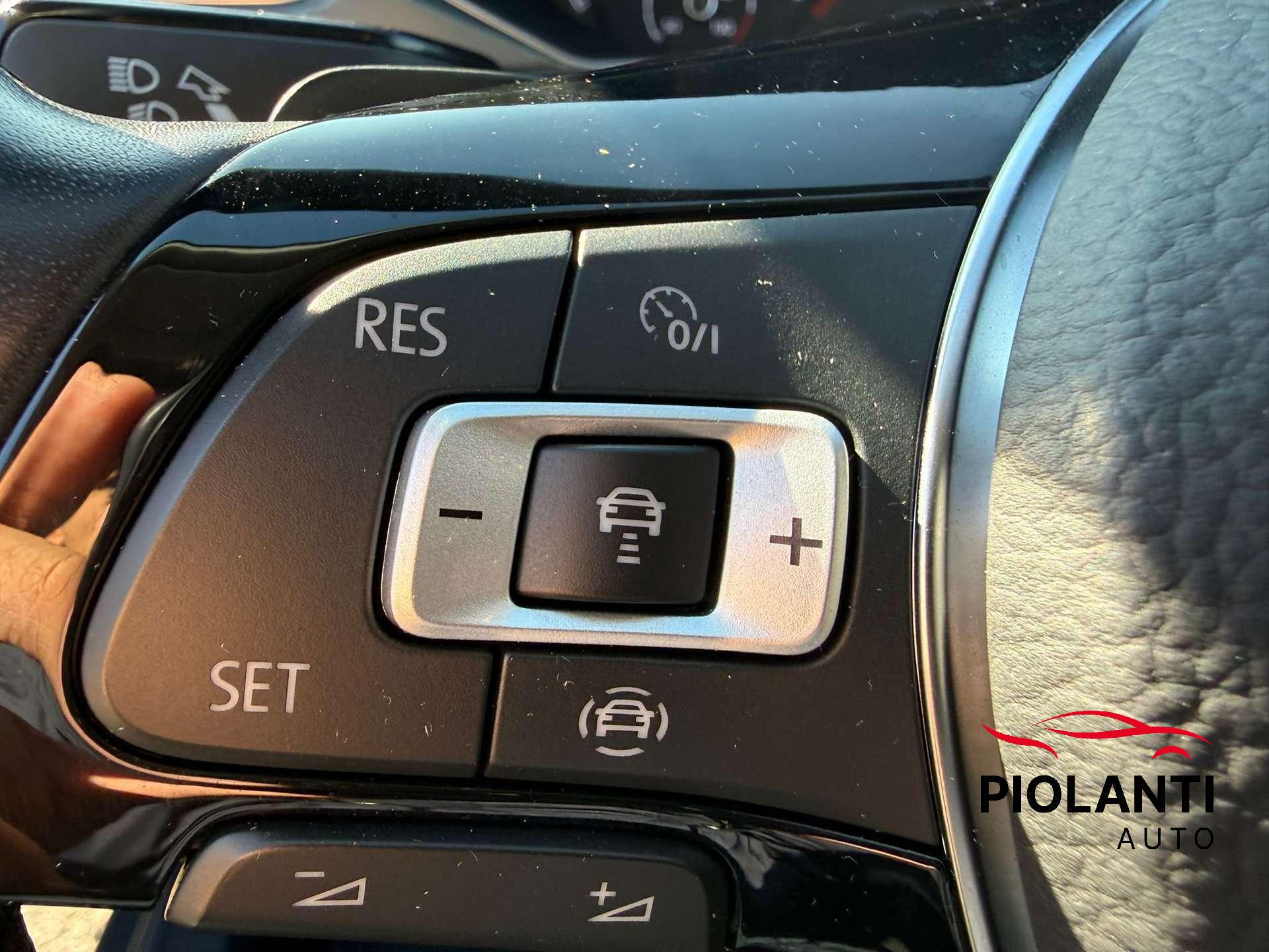 Volkswagen T-Roc  T-Roc 1.5 tsi Business dsg