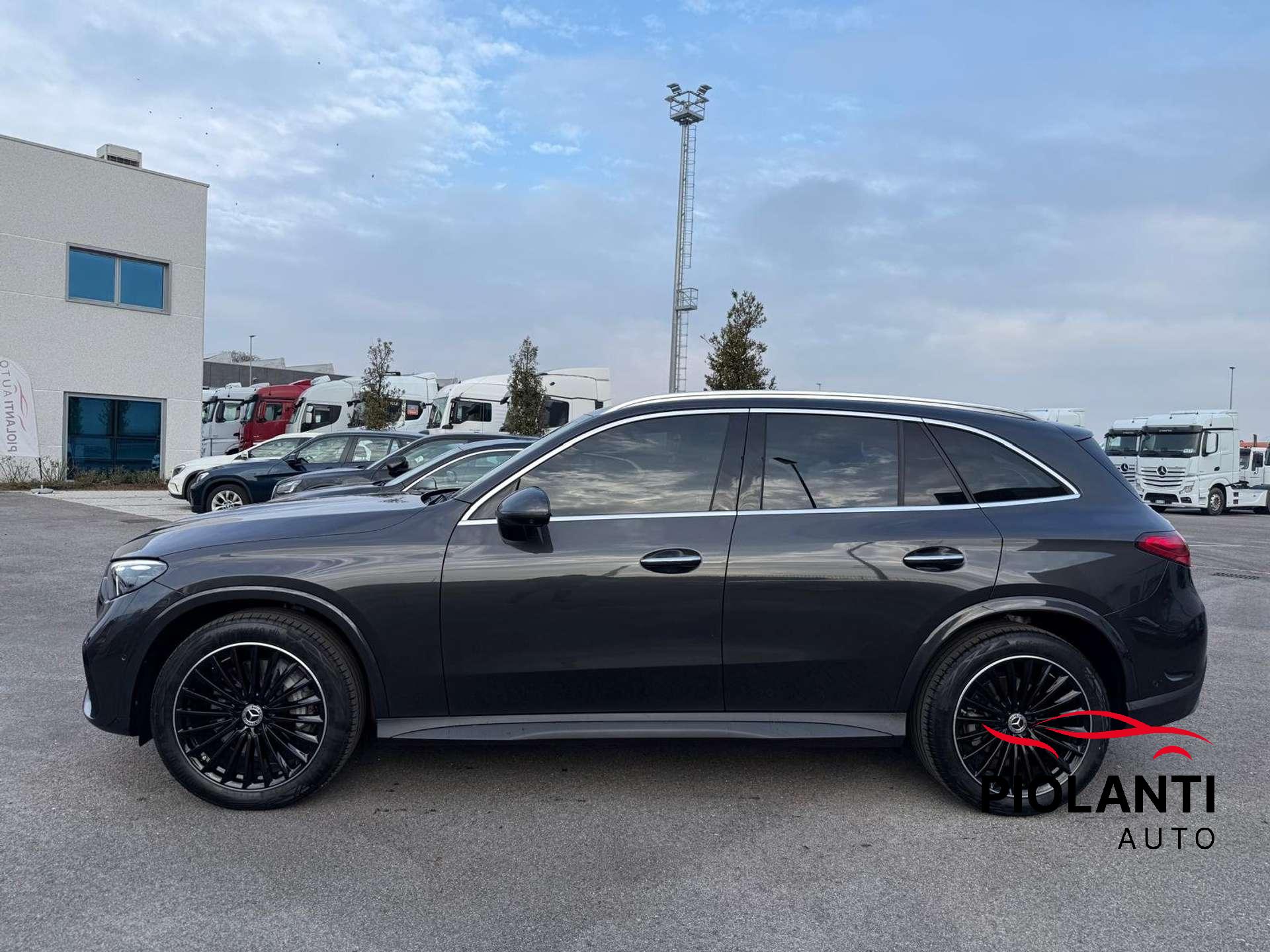 Mercedes-Benz GLC 220  GLC 220d AMG Line Premium Plus 4matic auto